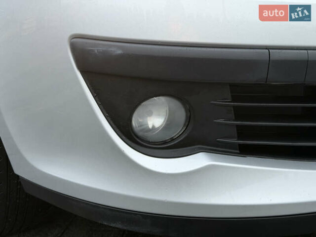 Сірий Рено Кліо, об'ємом двигуна 1.6 л та пробігом 102 тис. км за 7200 $, фото 15 на Automoto.ua