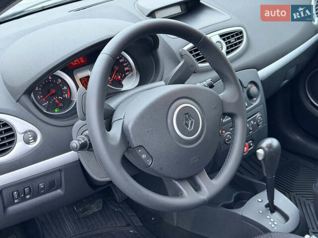 Сірий Рено Кліо, об'ємом двигуна 1.6 л та пробігом 102 тис. км за 7200 $, фото 38 на Automoto.ua