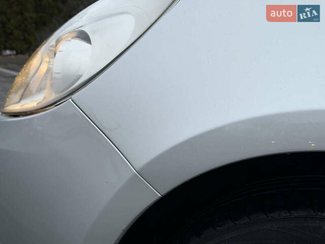 Сірий Рено Кліо, об'ємом двигуна 1.6 л та пробігом 102 тис. км за 7200 $, фото 35 на Automoto.ua