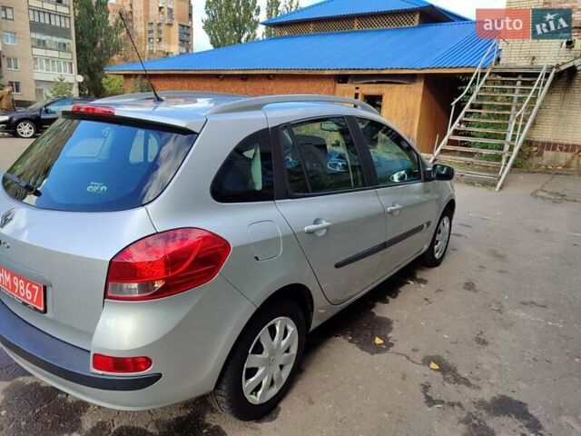 Рено Клио 2007 в Славянске на Automoto.ua Серый Рено Клио, объемом двигателя 1.2 л и пробегом 176 тыс. км за 5550 $, фото 4 на Automoto.ua