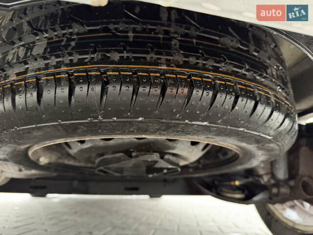 Сірий Рено Кліо, об'ємом двигуна 1.6 л та пробігом 102 тис. км за 7200 $, фото 62 на Automoto.ua