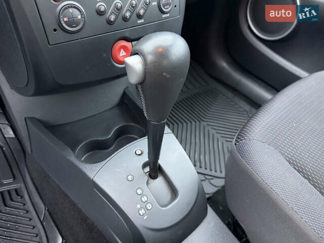 Сірий Рено Кліо, об'ємом двигуна 1.6 л та пробігом 102 тис. км за 7200 $, фото 41 на Automoto.ua