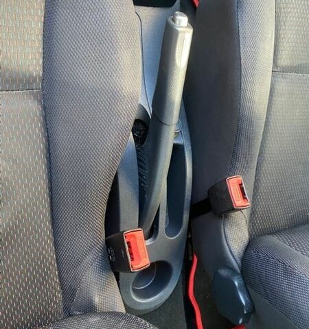 Серый Рено Клио, объемом двигателя 1.2 л и пробегом 231 тыс. км за 4650 $, фото 14 на Automoto.ua