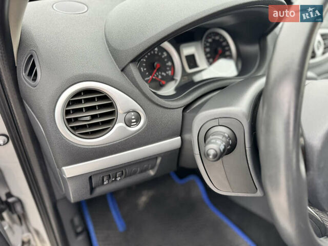 Сірий Рено Кліо, об'ємом двигуна 1.2 л та пробігом 241 тис. км за 5200 $, фото 14 на Automoto.ua