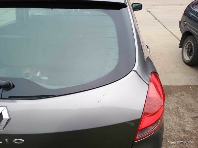 Серый Рено Клио, объемом двигателя 1.46 л и пробегом 212 тыс. км за 4500 $, фото 4 на Automoto.ua