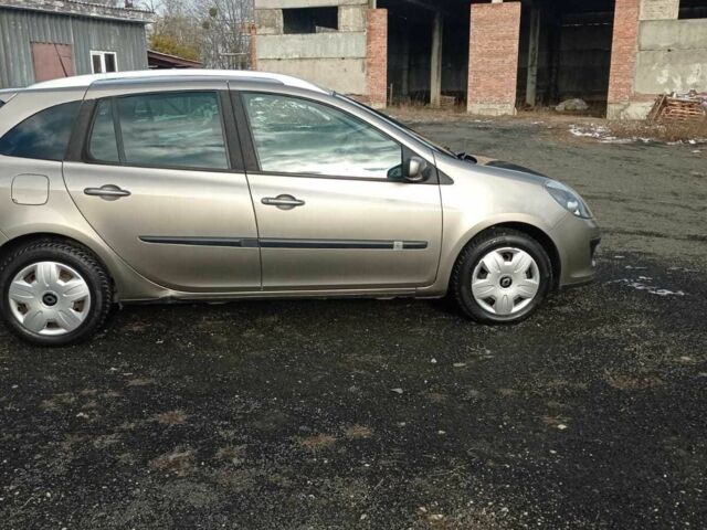 Сірий Рено Кліо, об'ємом двигуна 1.6 л та пробігом 230 тис. км за 5200 $, фото 2 на Automoto.ua