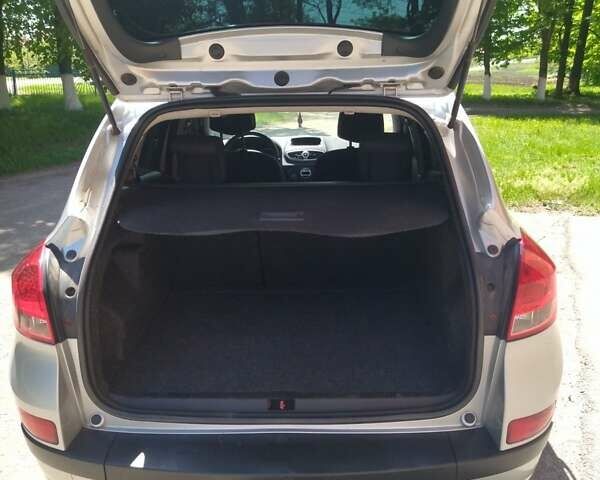 Сірий Рено Кліо, об'ємом двигуна 1.2 л та пробігом 177 тис. км за 5600 $, фото 3 на Automoto.ua