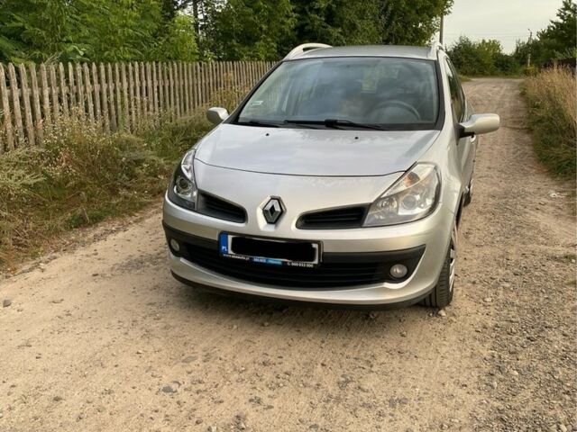 Сірий Рено Кліо, об'ємом двигуна 1.5 л та пробігом 330 тис. км за 2400 $, фото 2 на Automoto.ua
