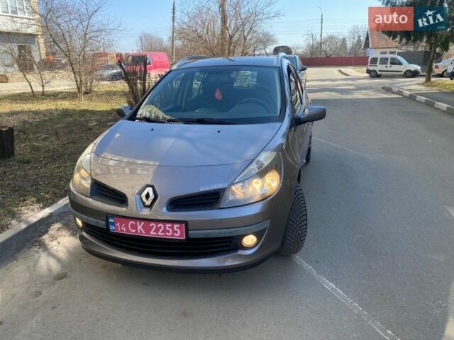 Серый Рено Клио, объемом двигателя 1.2 л и пробегом 231 тыс. км за 4650 $, фото 1 на Automoto.ua