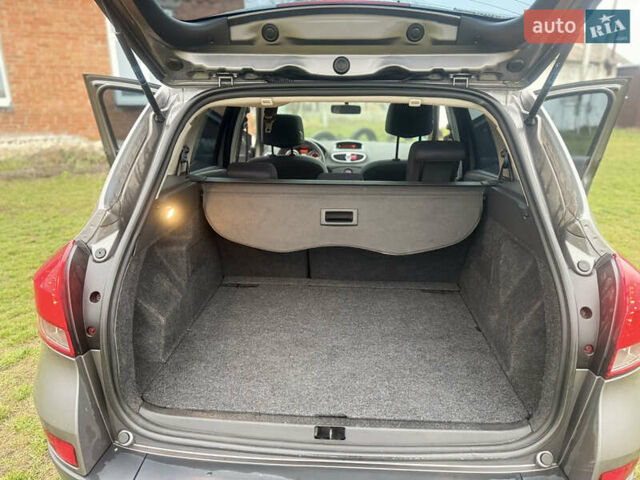Сірий Рено Кліо, об'ємом двигуна 1.15 л та пробігом 175 тис. км за 5599 $, фото 11 на Automoto.ua