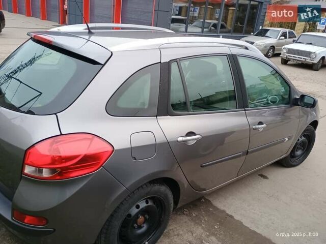 Серый Рено Клио, объемом двигателя 1.46 л и пробегом 212 тыс. км за 4500 $, фото 6 на Automoto.ua