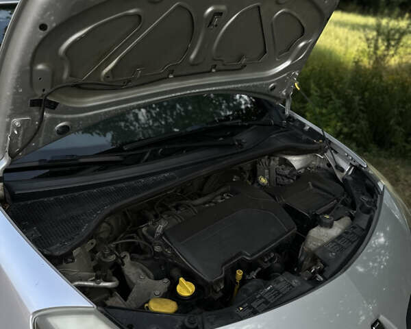 Сірий Рено Кліо, об'ємом двигуна 1.15 л та пробігом 242 тис. км за 5600 $, фото 8 на Automoto.ua