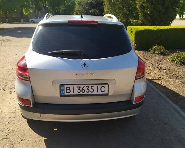 Сірий Рено Кліо, об'ємом двигуна 1.2 л та пробігом 177 тис. км за 5600 $, фото 6 на Automoto.ua