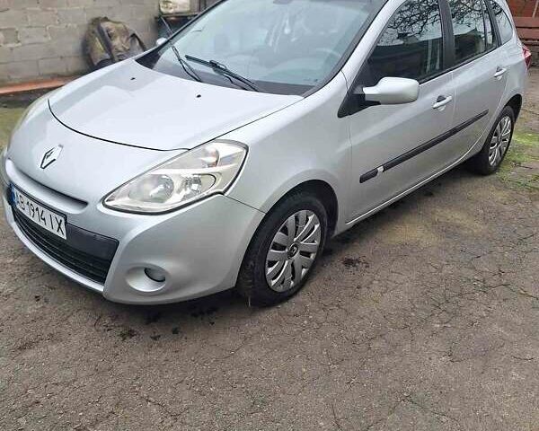 Сірий Рено Кліо, об'ємом двигуна 1.15 л та пробігом 92 тис. км за 5300 $, фото 1 на Automoto.ua