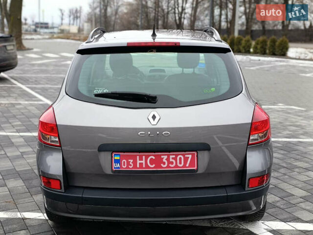 Серый Рено Клио, объемом двигателя 1.2 л и пробегом 192 тыс. км за 4850 $, фото 4 на Automoto.ua