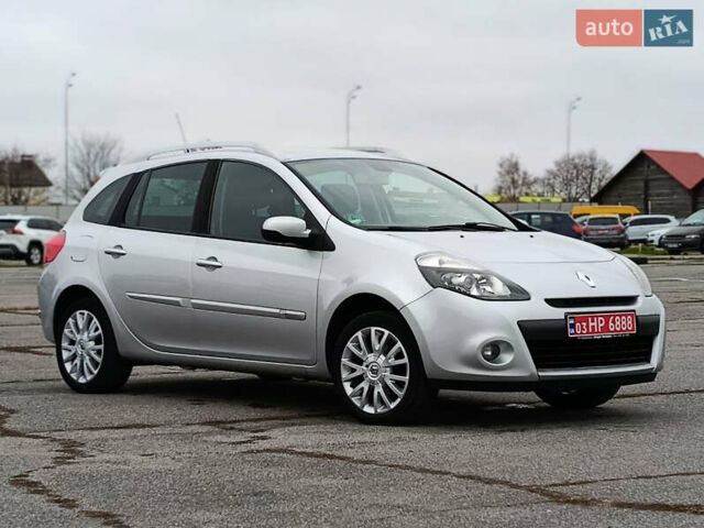 Серый Рено Клио, объемом двигателя 1.6 л и пробегом 166 тыс. км за 7200 $, фото 8 на Automoto.ua