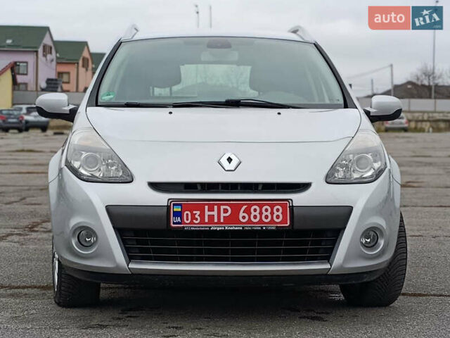 Серый Рено Клио, объемом двигателя 1.6 л и пробегом 166 тыс. км за 7200 $, фото 1 на Automoto.ua