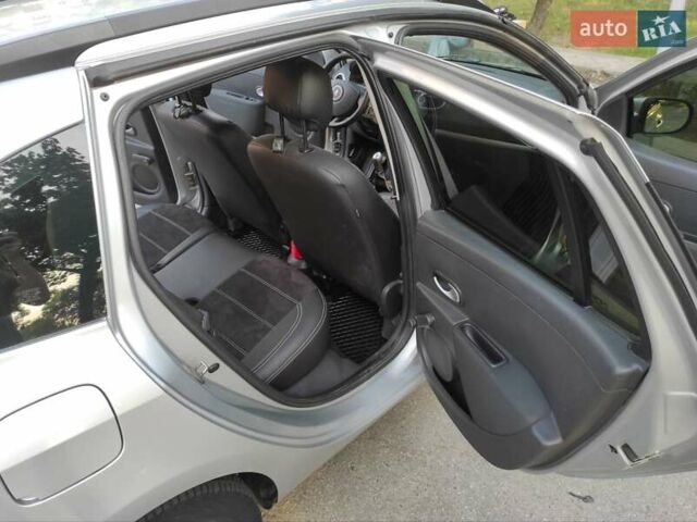 Сірий Рено Кліо, об'ємом двигуна 1.15 л та пробігом 217 тис. км за 4600 $, фото 8 на Automoto.ua