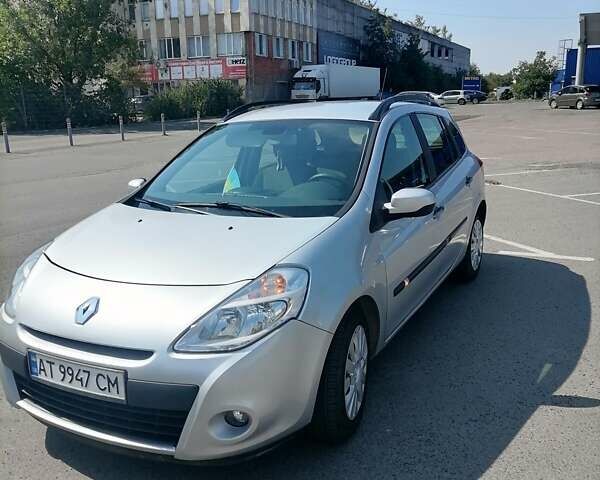 Серый Рено Клио, объемом двигателя 1.46 л и пробегом 296 тыс. км за 4800 $, фото 4 на Automoto.ua