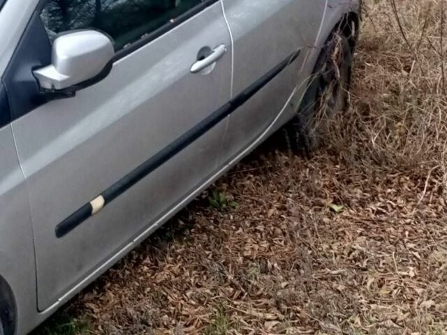 Сірий Рено Кліо, об'ємом двигуна 0 л та пробігом 150 тис. км за 900 $, фото 3 на Automoto.ua