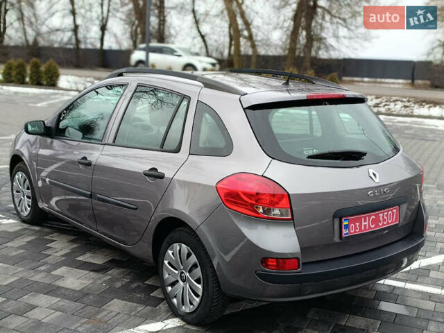 Серый Рено Клио, объемом двигателя 1.2 л и пробегом 192 тыс. км за 4850 $, фото 7 на Automoto.ua