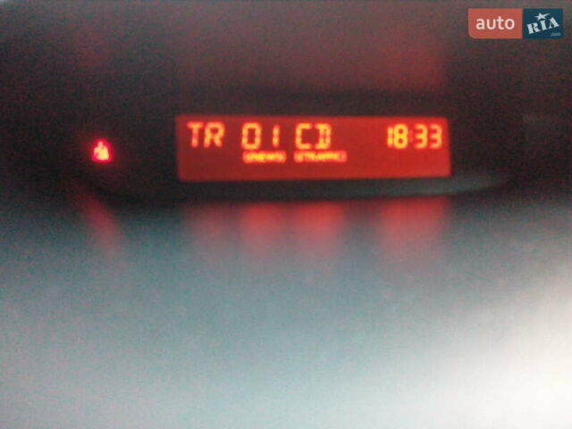 Серый Рено Клио, объемом двигателя 1.2 л и пробегом 200 тыс. км за 5200 $, фото 31 на Automoto.ua