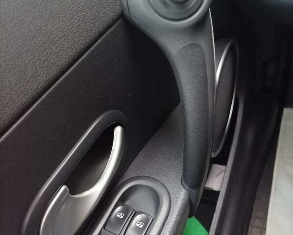 Серый Рено Клио, объемом двигателя 1.5 л и пробегом 249 тыс. км за 5500 $, фото 33 на Automoto.ua