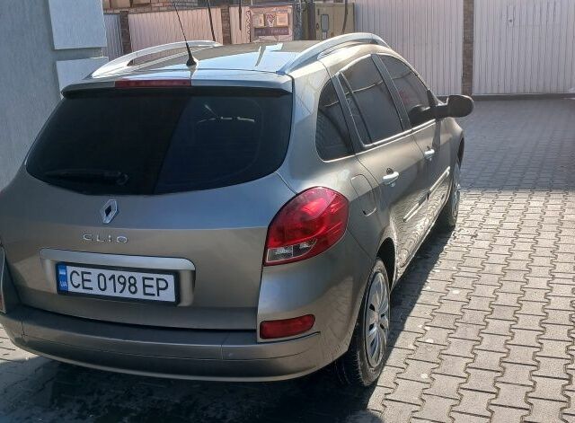Серый Рено Клио, объемом двигателя 1.1 л и пробегом 220 тыс. км за 5100 $, фото 4 на Automoto.ua