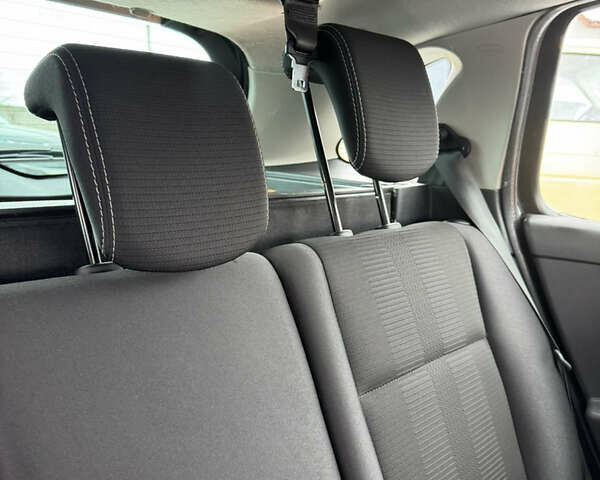 Серый Рено Клио, объемом двигателя 1.2 л и пробегом 191 тыс. км за 5500 $, фото 39 на Automoto.ua