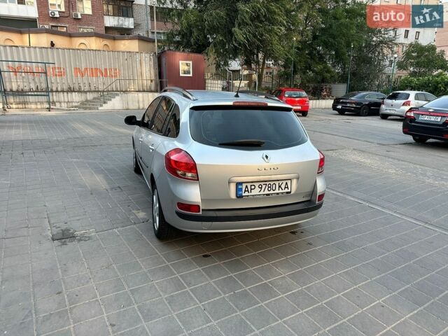 Сірий Рено Кліо, об'ємом двигуна 1.15 л та пробігом 243 тис. км за 4800 $, фото 6 на Automoto.ua