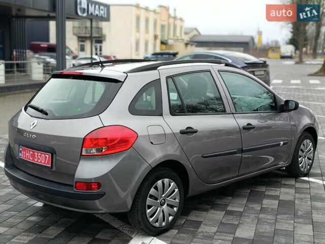 Серый Рено Клио, объемом двигателя 1.2 л и пробегом 192 тыс. км за 4850 $, фото 3 на Automoto.ua
