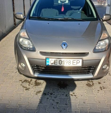 Серый Рено Клио, объемом двигателя 1.1 л и пробегом 220 тыс. км за 5100 $, фото 1 на Automoto.ua