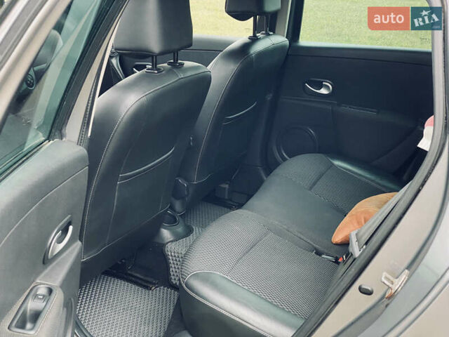 Сірий Рено Кліо, об'ємом двигуна 1.5 л та пробігом 260 тис. км за 5600 $, фото 14 на Automoto.ua