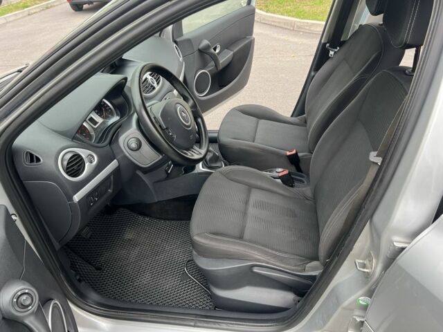 Сірий Рено Кліо, об'ємом двигуна 1.1 л та пробігом 235 тис. км за 4950 $, фото 8 на Automoto.ua