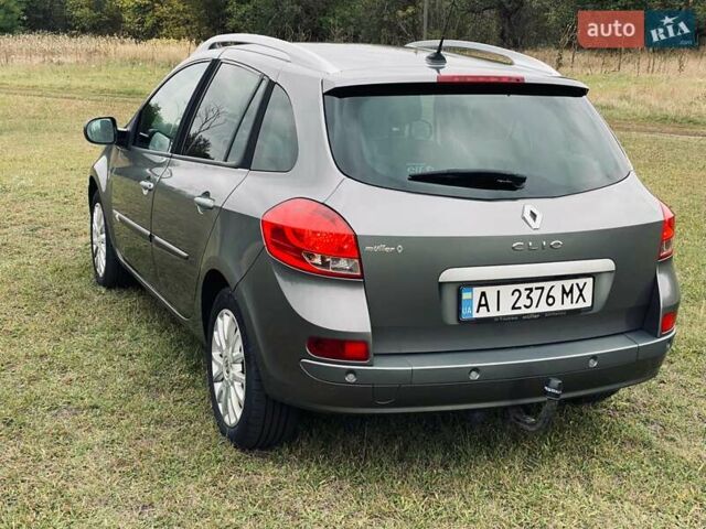 Сірий Рено Кліо, об'ємом двигуна 1.5 л та пробігом 260 тис. км за 5600 $, фото 11 на Automoto.ua