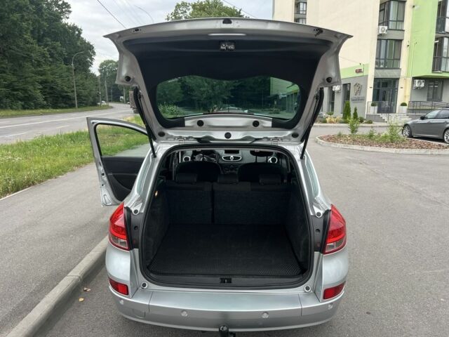 Сірий Рено Кліо, об'ємом двигуна 1.1 л та пробігом 235 тис. км за 4950 $, фото 4 на Automoto.ua