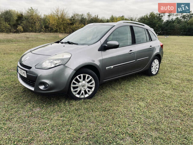 Сірий Рено Кліо, об'ємом двигуна 1.5 л та пробігом 260 тис. км за 5600 $, фото 3 на Automoto.ua