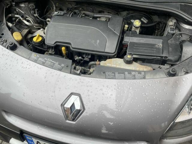 Сірий Рено Кліо, об'ємом двигуна 1.1 л та пробігом 205 тис. км за 4800 $, фото 2 на Automoto.ua