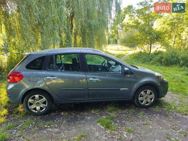 Рено Клио 2010 в Ровно на Automoto.ua Серый Рено Клио, объемом двигателя 1.5 л и пробегом 276 тыс. км за 6100 $, фото 6 на Automoto.ua