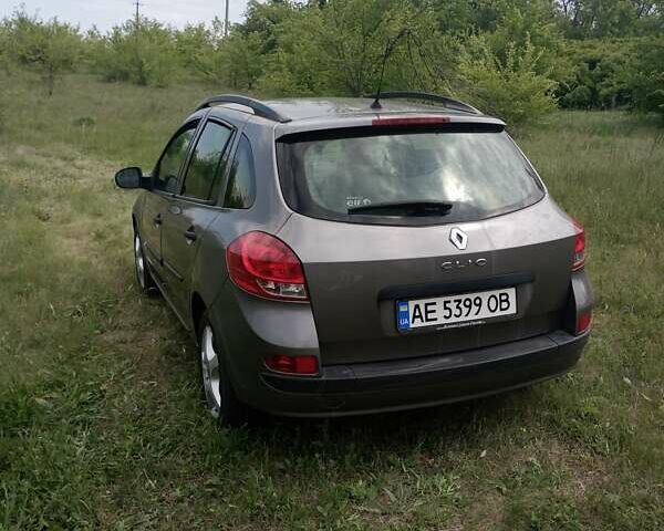Сірий Рено Кліо, об'ємом двигуна 1.15 л та пробігом 99 тис. км за 5400 $, фото 2 на Automoto.ua