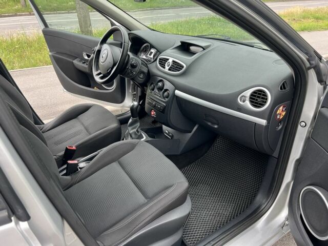 Сірий Рено Кліо, об'ємом двигуна 1.1 л та пробігом 235 тис. км за 4950 $, фото 6 на Automoto.ua