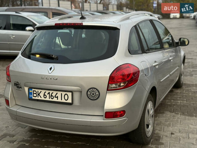 Серый Рено Клио, объемом двигателя 1.15 л и пробегом 206 тыс. км за 4950 $, фото 11 на Automoto.ua