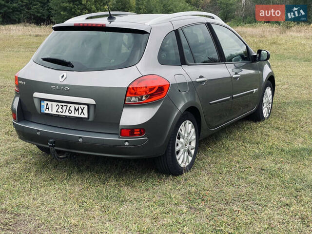 Сірий Рено Кліо, об'ємом двигуна 1.5 л та пробігом 260 тис. км за 5600 $, фото 12 на Automoto.ua