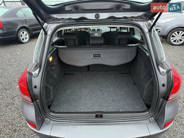 Сірий Рено Кліо, об'ємом двигуна 1.2 л та пробігом 177 тис. км за 5999 $, фото 18 на Automoto.ua
