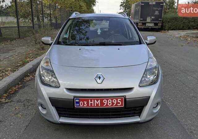 Рено Клио 2010 в Николаеве на Automoto.ua Серый Рено Клио, объемом двигателя 1.2 л и пробегом 192 тыс. км за 5300 $, фото 7 на Automoto.ua