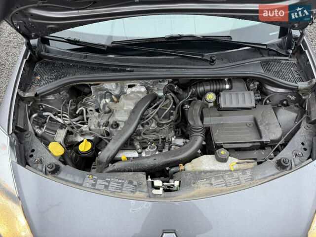 Сірий Рено Кліо, об'ємом двигуна 1.2 л та пробігом 177 тис. км за 5999 $, фото 29 на Automoto.ua