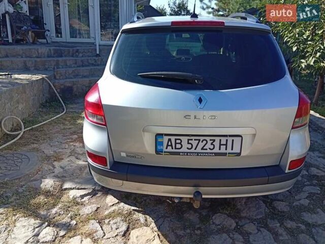 Серый Рено Клио, объемом двигателя 1.46 л и пробегом 248 тыс. км за 5500 $, фото 5 на Automoto.ua