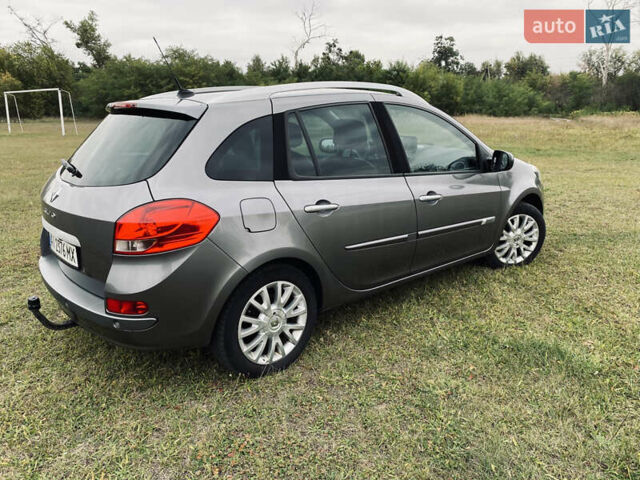 Сірий Рено Кліо, об'ємом двигуна 1.5 л та пробігом 260 тис. км за 5600 $, фото 5 на Automoto.ua