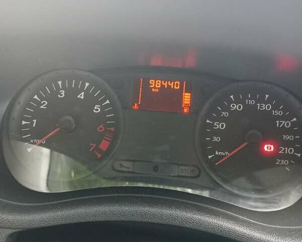 Сірий Рено Кліо, об'ємом двигуна 1.15 л та пробігом 99 тис. км за 5400 $, фото 10 на Automoto.ua