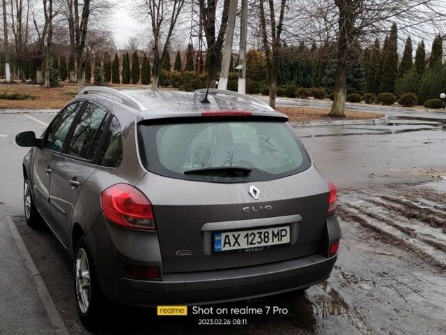 Сірий Рено Кліо, об'ємом двигуна 1.5 л та пробігом 180 тис. км за 5327 $, фото 1 на Automoto.ua